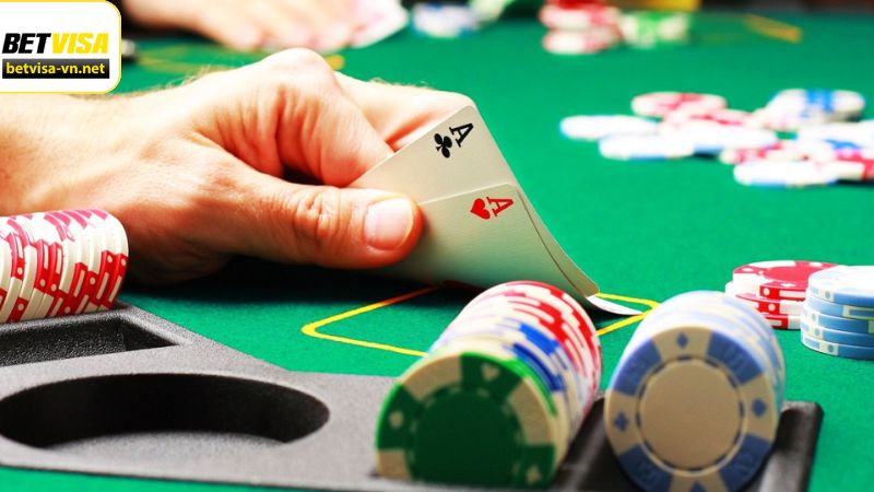 Cách Chơi Poker Betvisa – Cẩm Nang Cơ Bản Dành Cho Tân Binh 2 Game bài hot nhất tại các sòng bạc hiện nay