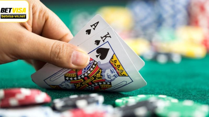 Game Liêng Betvisa - Trải Nghiệm Trò Chơi Đánh Bài Cực Chất 2 Sơ việc về game bài Liêng